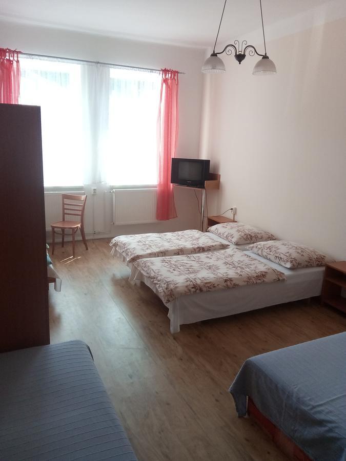 U Pastorku Hotell Racice  Eksteriør bilde